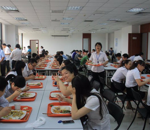工廠食堂專業承包 打造高效、安全、滿意的員工餐飲服務